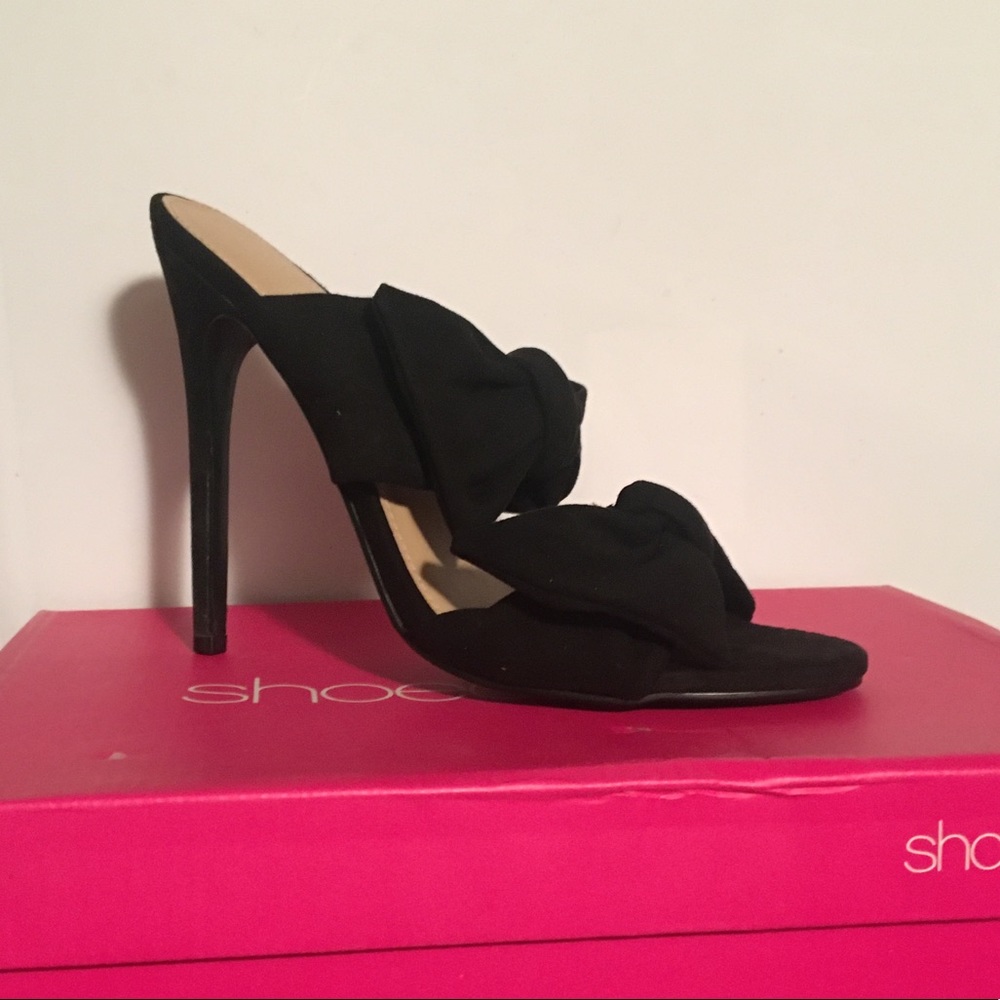 🖤BLACK BOW HEELS🖤  NWT